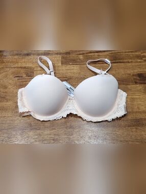 Victoria Secret Lightly Lined Balconette Bra